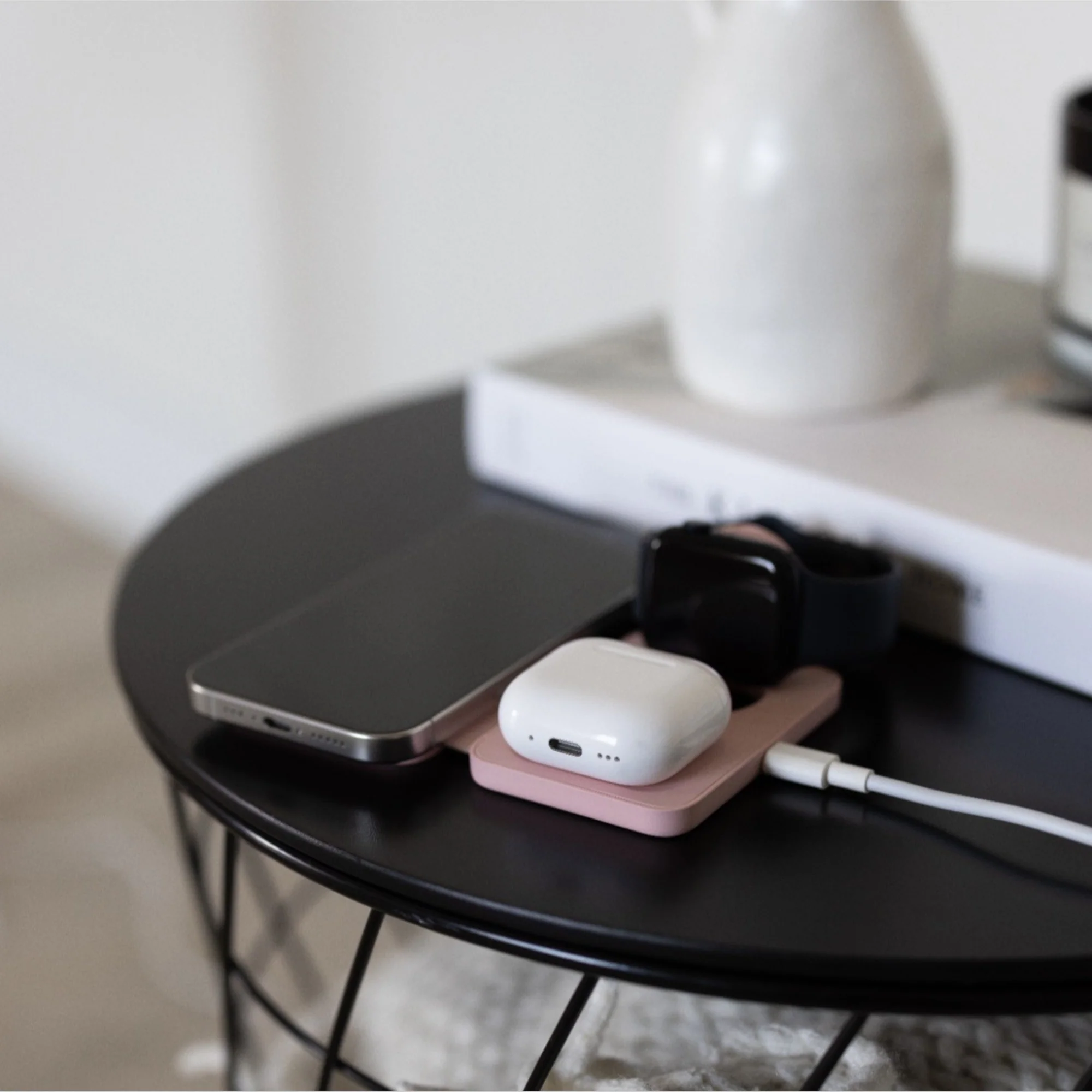 Apollo 3-in-1 Apple Charger - Image 28