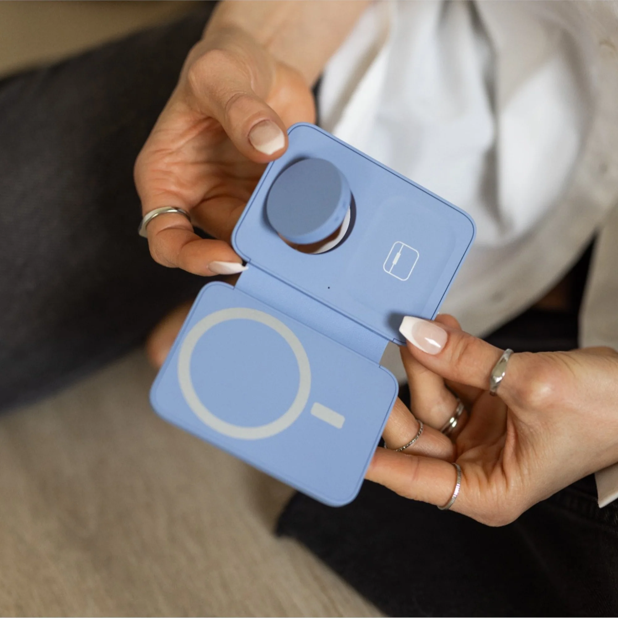 Duo Pack - Apollo 3-in-1 Apple Chargers - Image 116