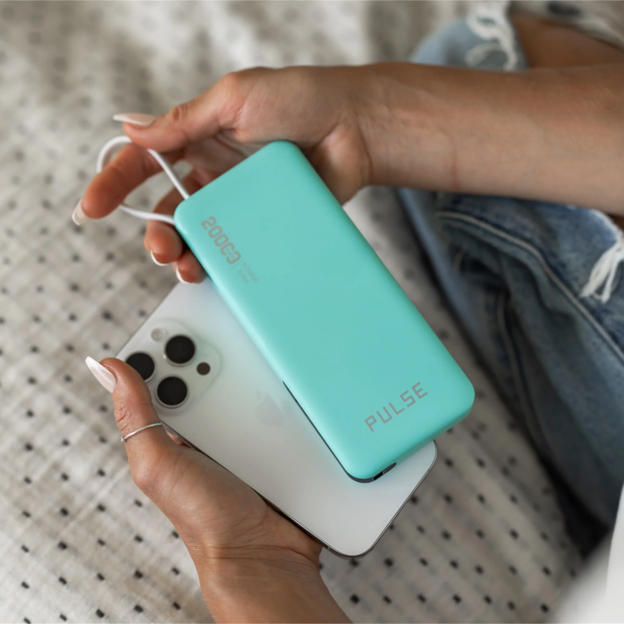 Duo Pack - Lightning 20,000mAh Power Bank - Image 37