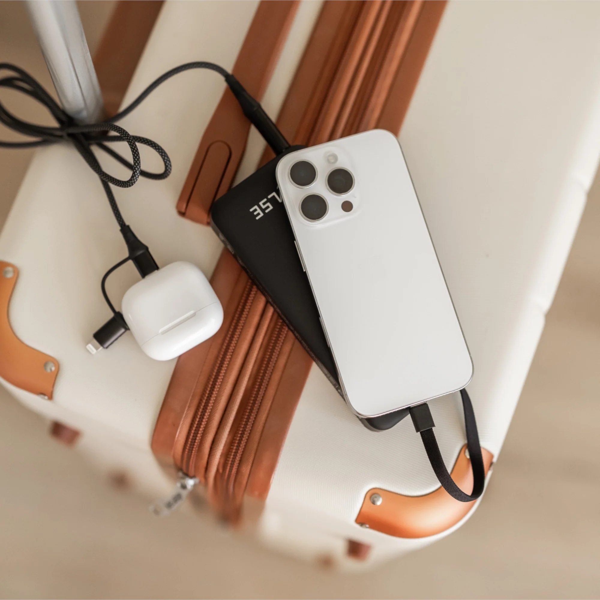 Lightning 20,000mAh Power Bank - Image 41
