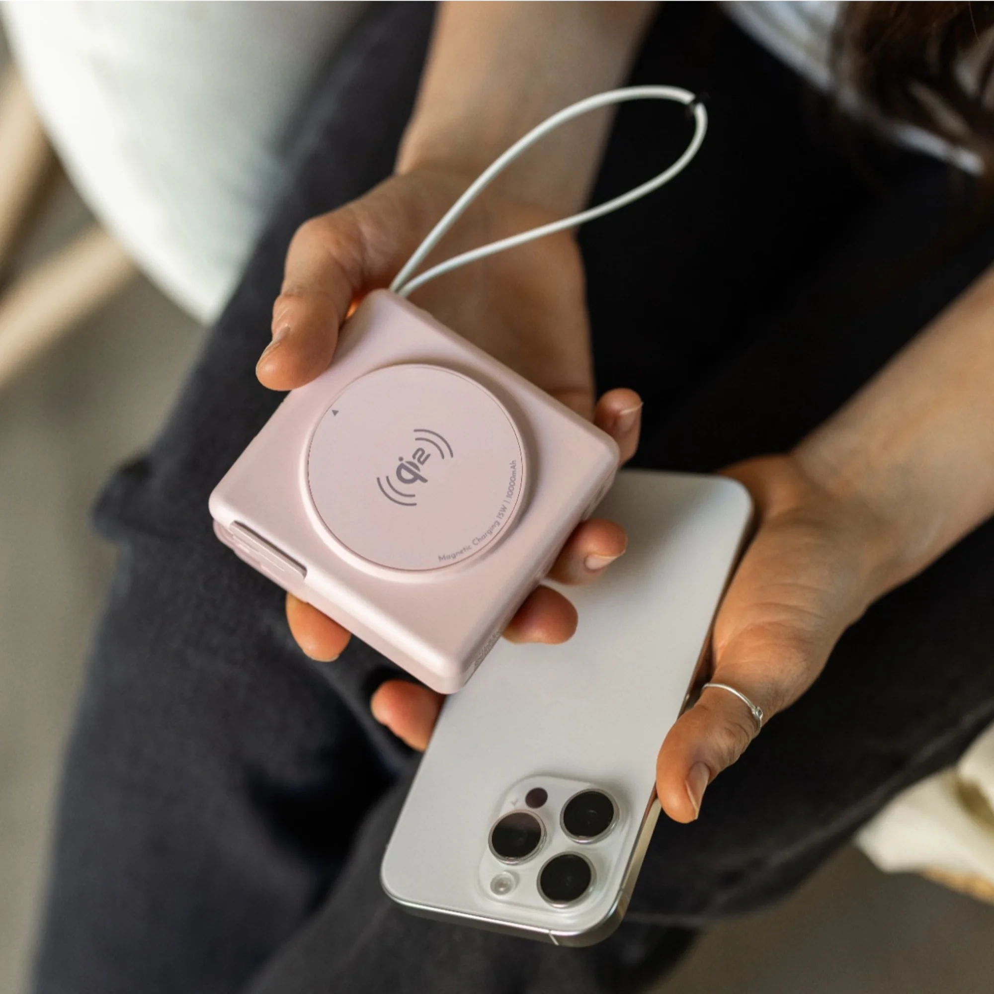 Universe 5-in-1 Power Bank & Charger - Image 15