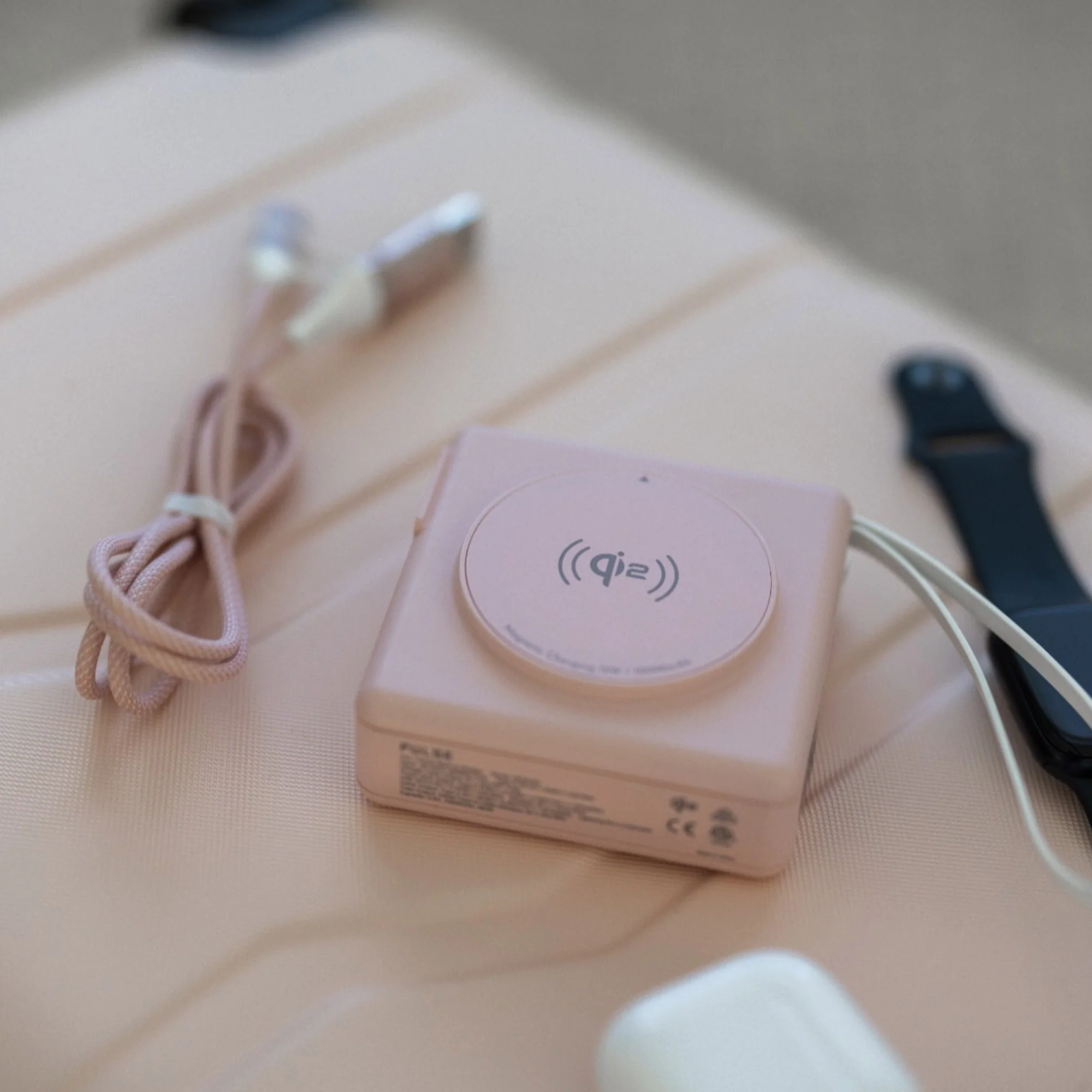 Universe 5-in-1 Power Bank & Charger - Image 17