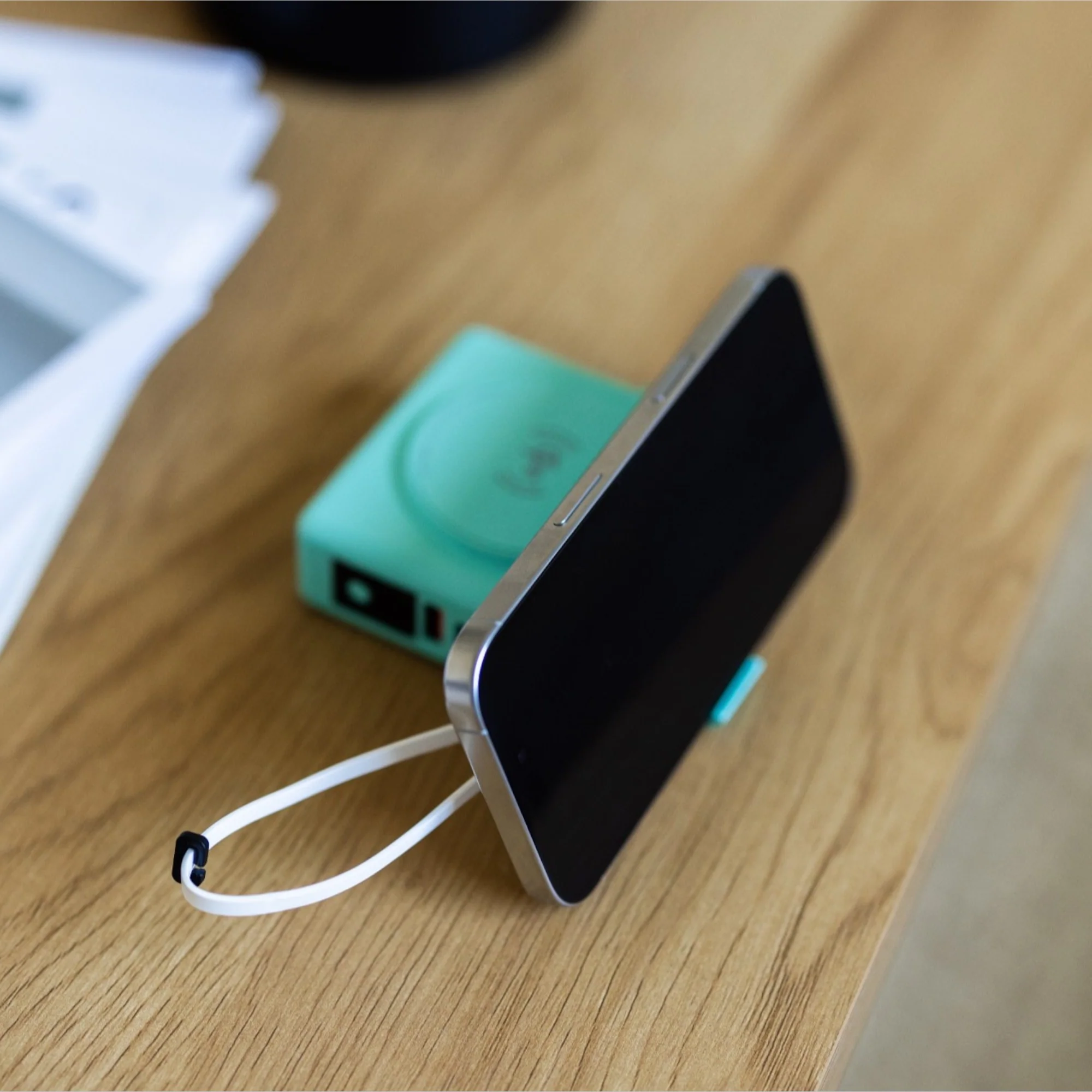 Universe 5-in-1 Power Bank & Charger - Image 33